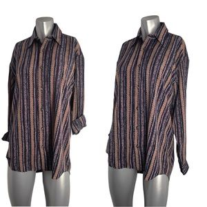 Women's Long Sleeve button up Shirt Relaxed style Sz L